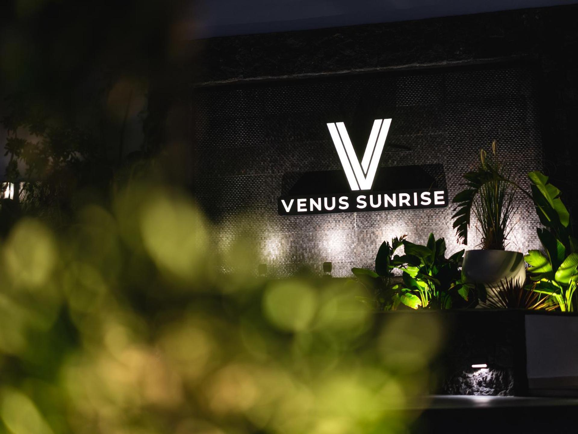 Venus Sunrise Suites & Villas Vourvoúlos Dış mekan fotoğraf