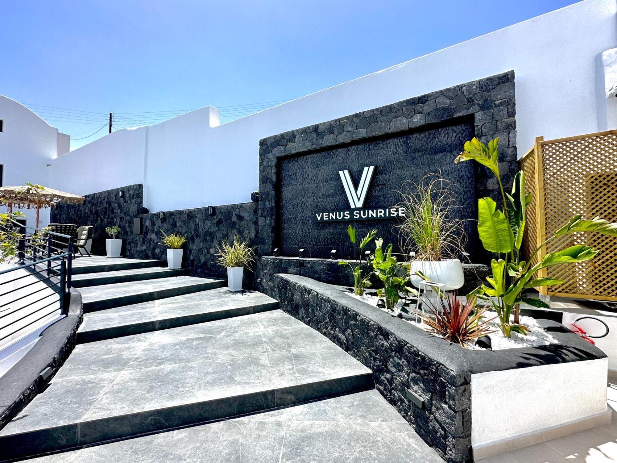 Venus Sunrise Suites & Villas Vourvoúlos Dış mekan fotoğraf